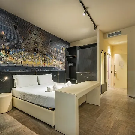 Italianflat - Roman Theater Old Town Guest house *